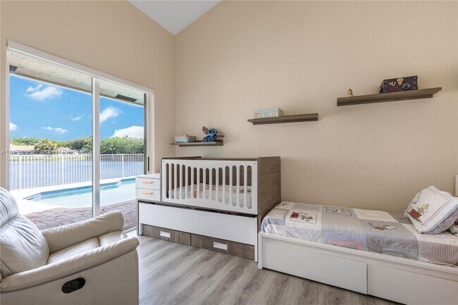 Building Photo - 1127 Laguna Springs Dr