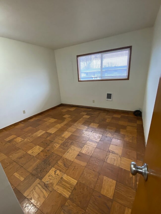 Building Photo - 8919 Travis Dr