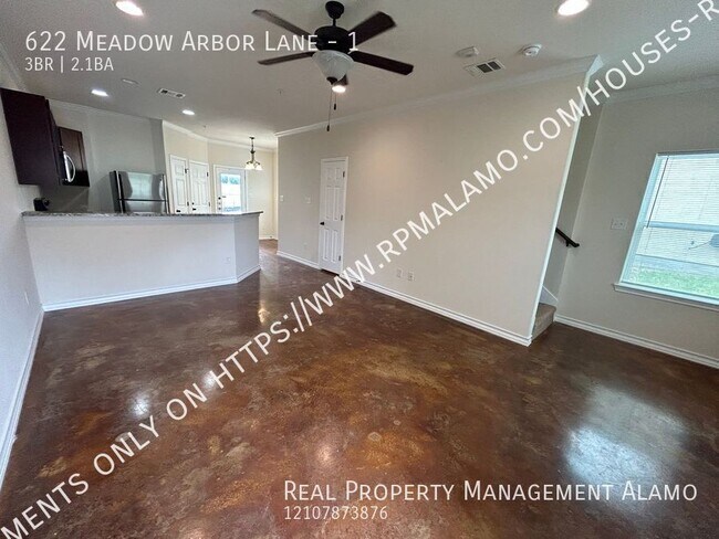 Building Photo - 622 Meadow Arbor Ln