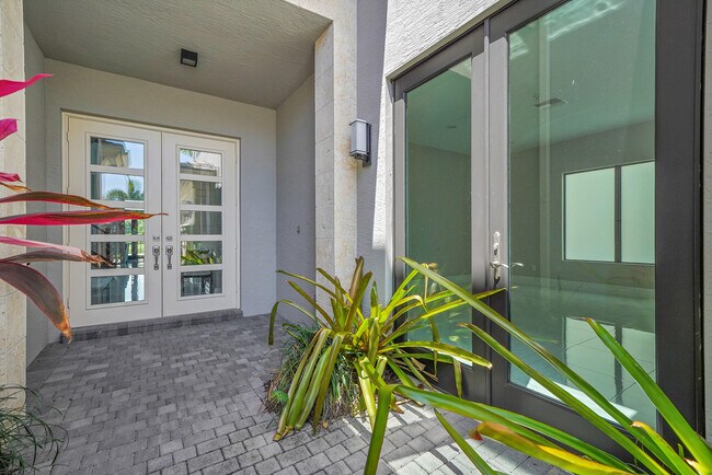 Building Photo - 9081 Chauvet Wy