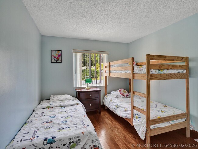 Building Photo - 1245 SW 46th Way