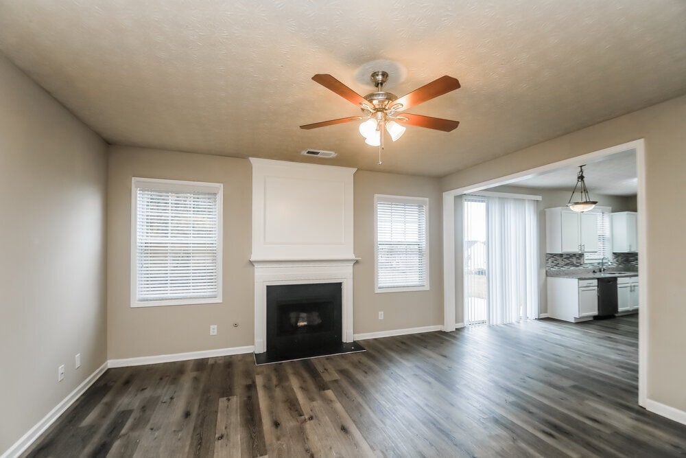 Building Photo - 7121 Silver Mine Crossing SE