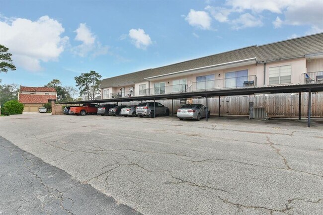Building Photo - 1811 Stoney Brook Dr