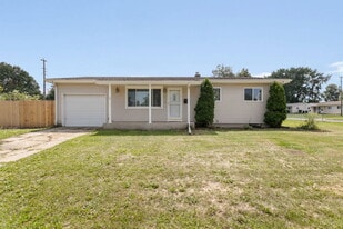 Building Photo - 1536 Byron Dr