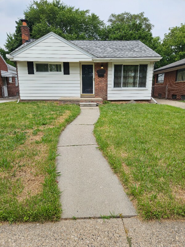 Primary Photo - 16791 Veronica Ave