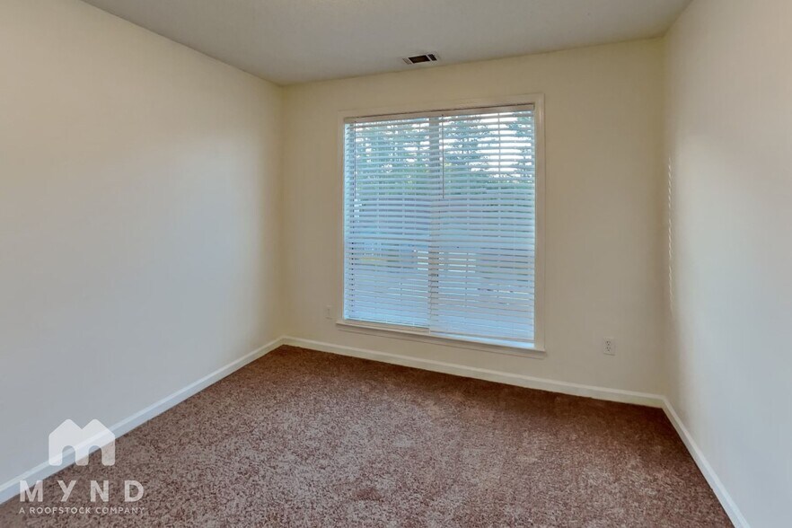 Building Photo - 7822 Bar Harbor Dr