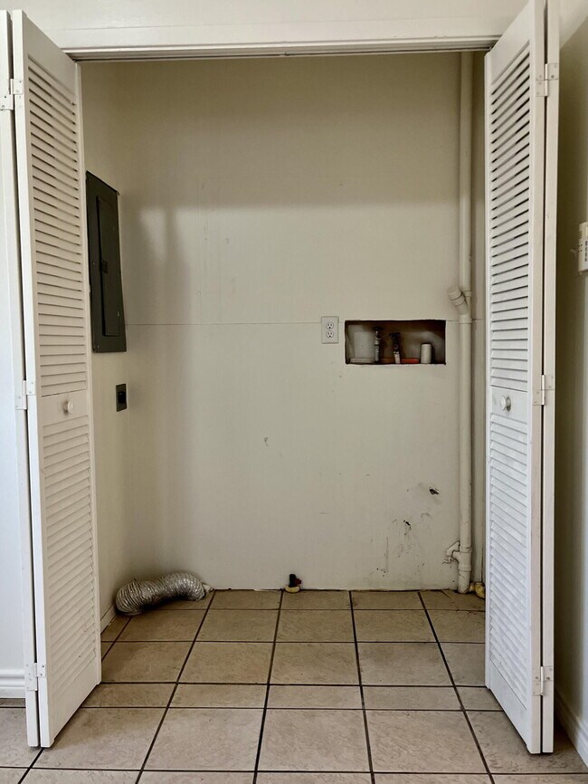 Building Photo - 2201 28th St