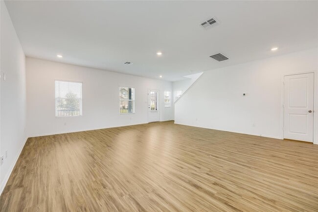 Building Photo - 1545 Cobblecrest Ln