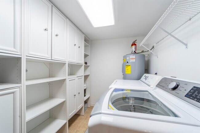 Building Photo - 8090 A1A S