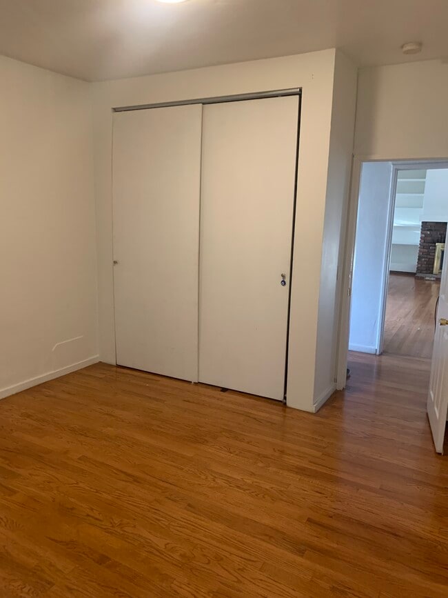 Building Photo - 17178 Kingsbury St