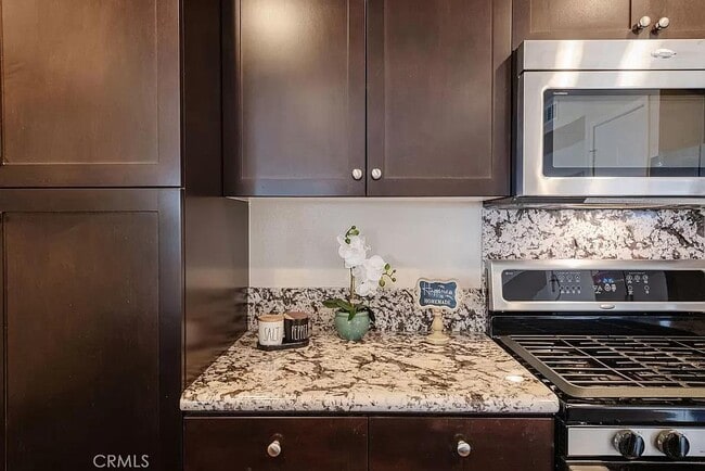 Building Photo - 13032 Union Ave