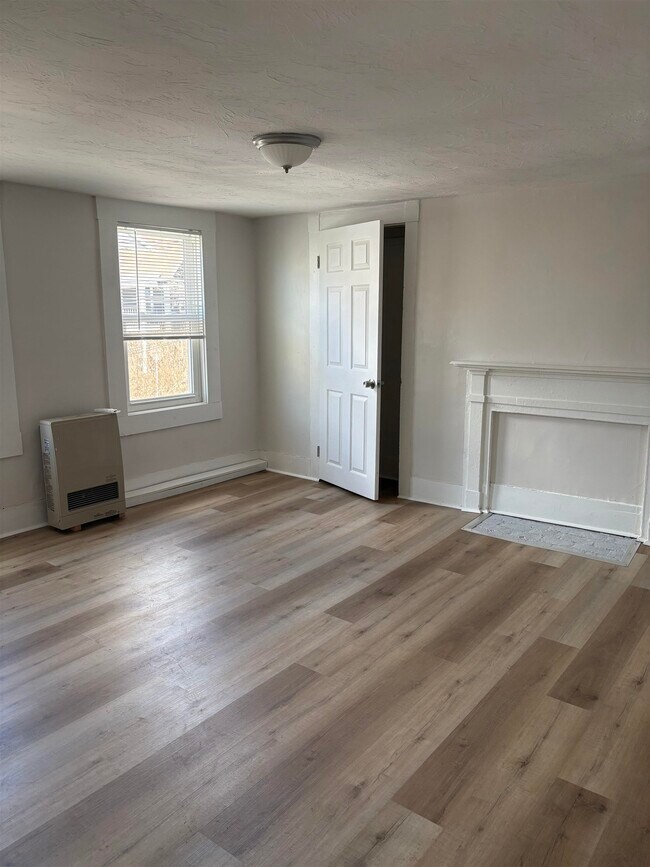 Building Photo - 7 Morrill St