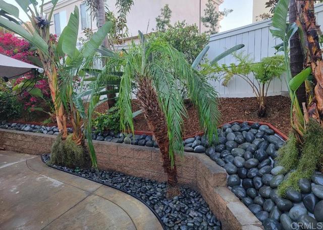 Building Photo - 1047 Cottage Way