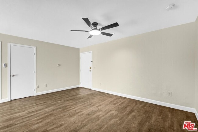 Building Photo - 18530 Hatteras St