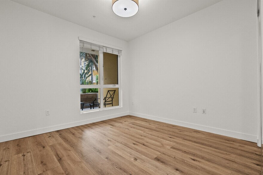 Building Photo - 21301 Erwin St