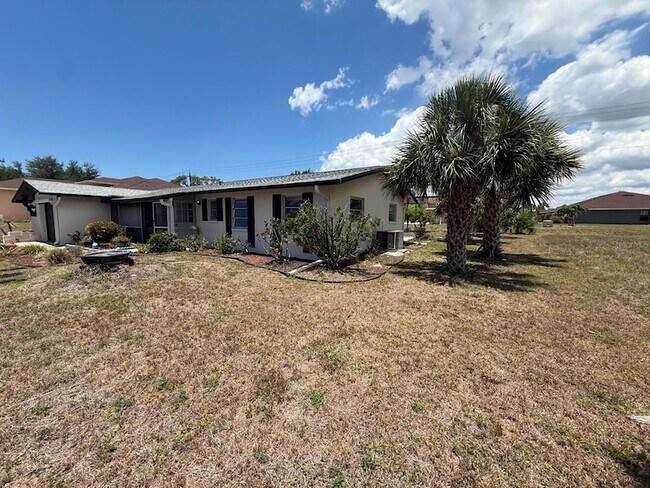 Building Photo - 239 Annapolis Ln