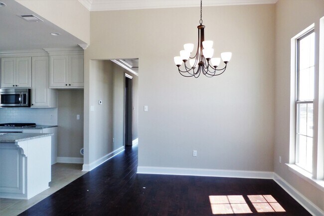 Building Photo - 14092 Wetherly Dr