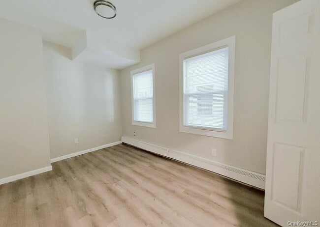 Building Photo - 621 2nd St