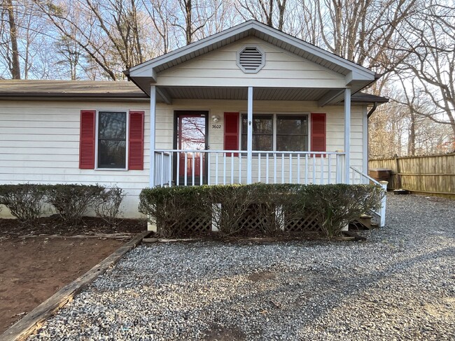 Primary Photo - Charming 3-Bed, 2-Bath Home in Greensboro ...