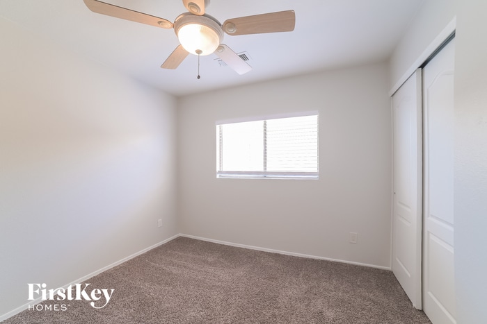 Building Photo - 9949 E Rocky Wash Dr