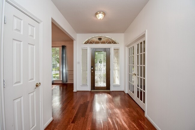 Building Photo - 2719 Mossy Log Ct