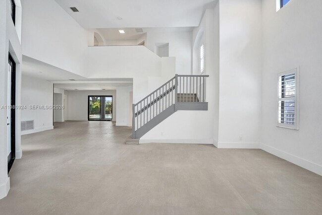 Building Photo - 4100 E Gardenia Ave