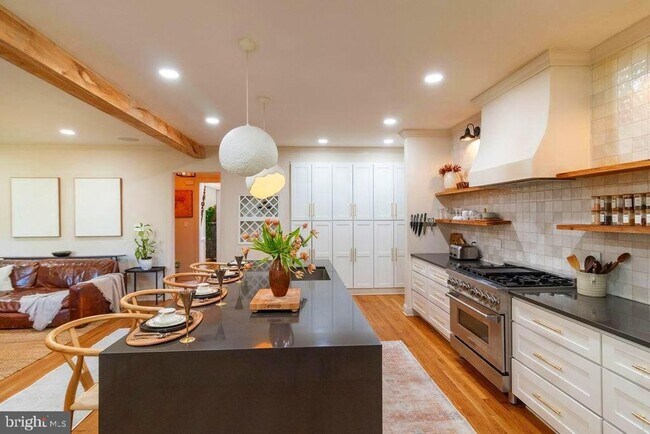 Building Photo - 14932 Alpine Bay Loop