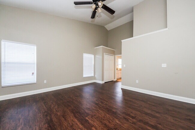 Building Photo - 2428 Timothy Ln