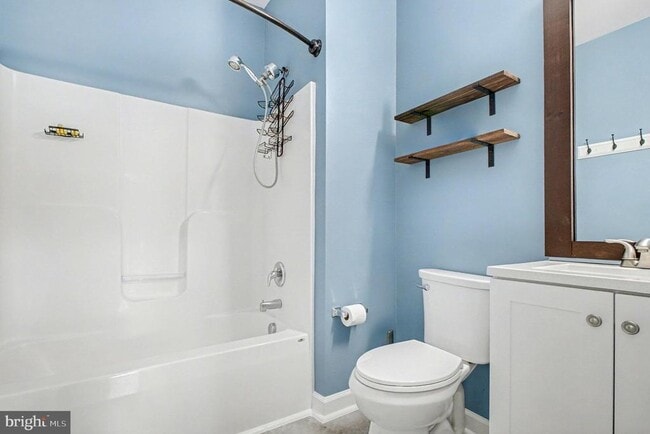 Building Photo - 8052 Buckthorne Run