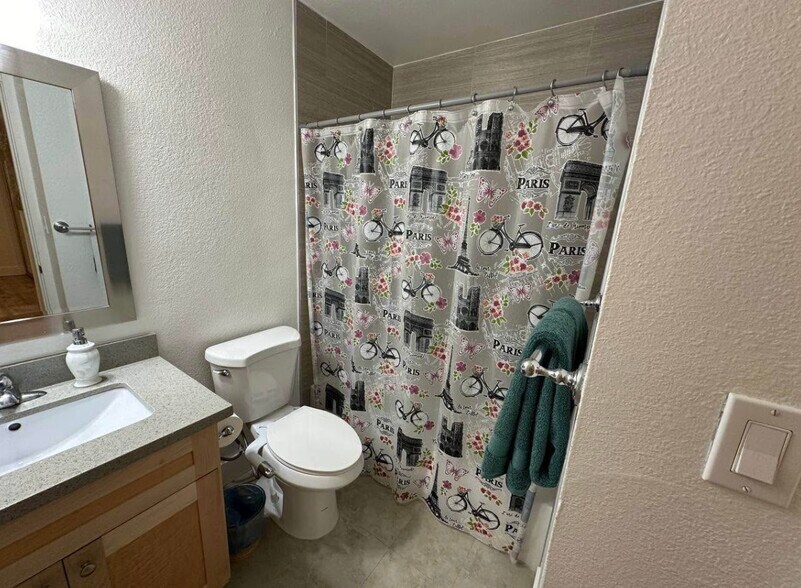 Building Photo - 237 Shadow Dance Dr