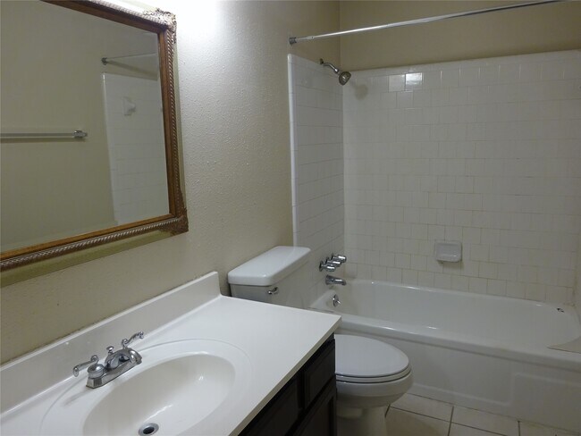 Building Photo - 9631 E Savile Cir