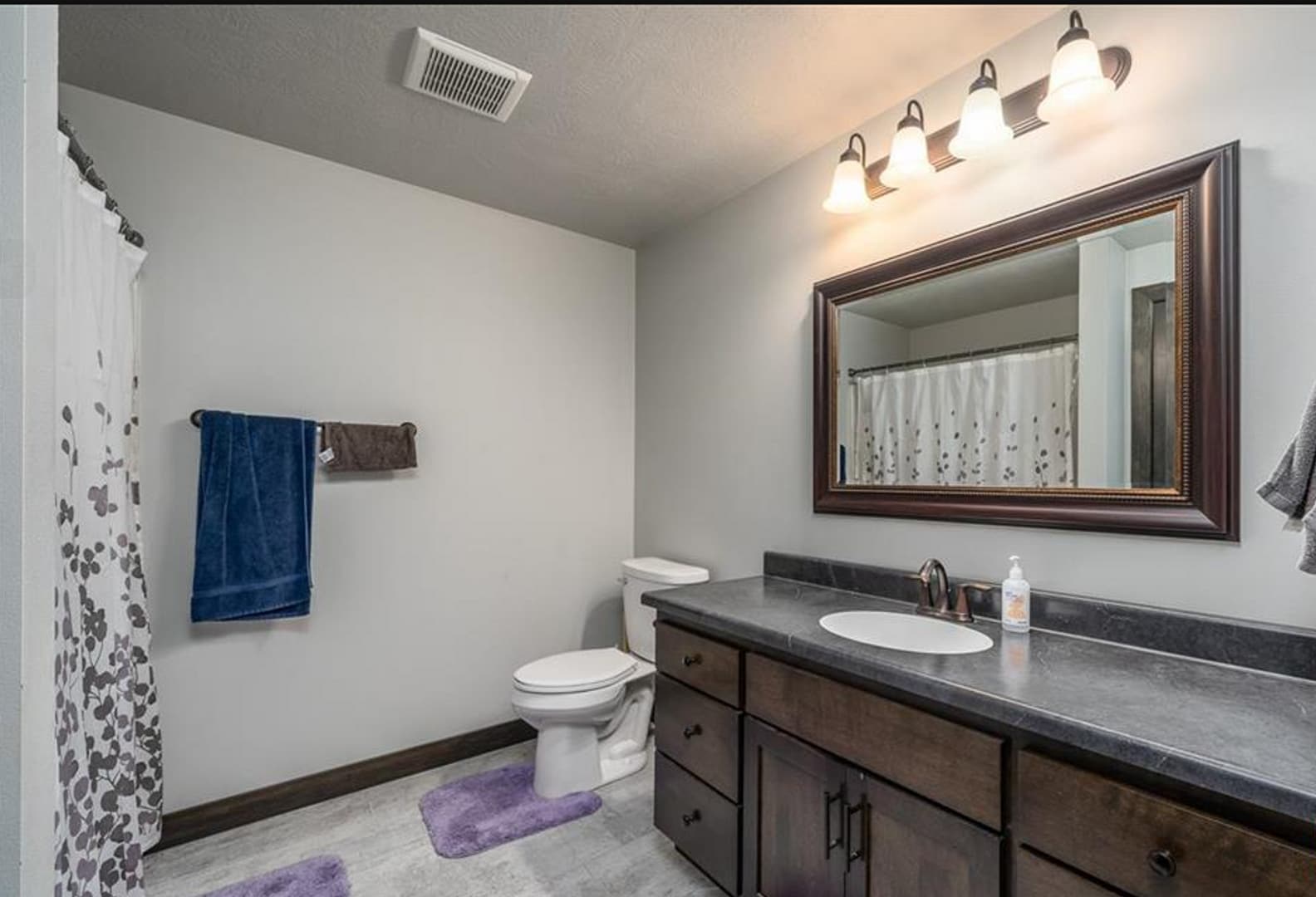 Building Photo - 4317 S Alpine Ave