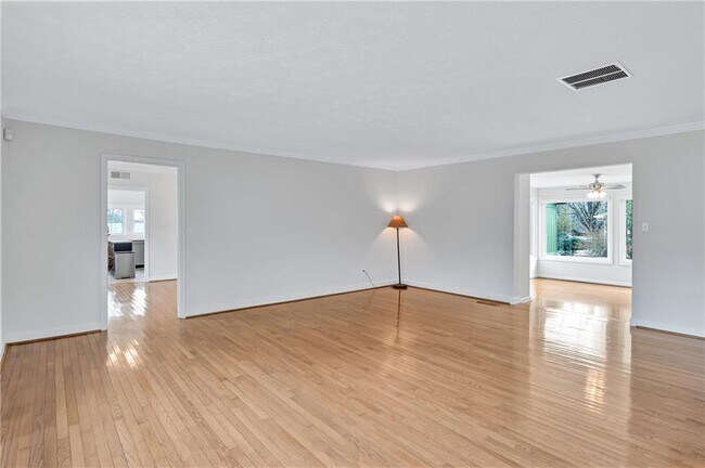 Building Photo - 5045 Chestnut Forest Ln