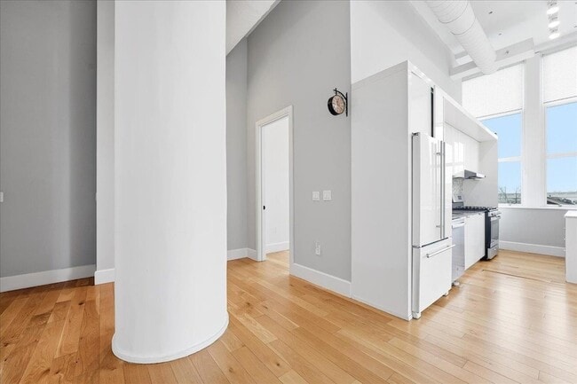 Building Photo - 50 Dey St