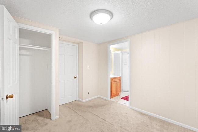 Building Photo - 3436 S Utah St