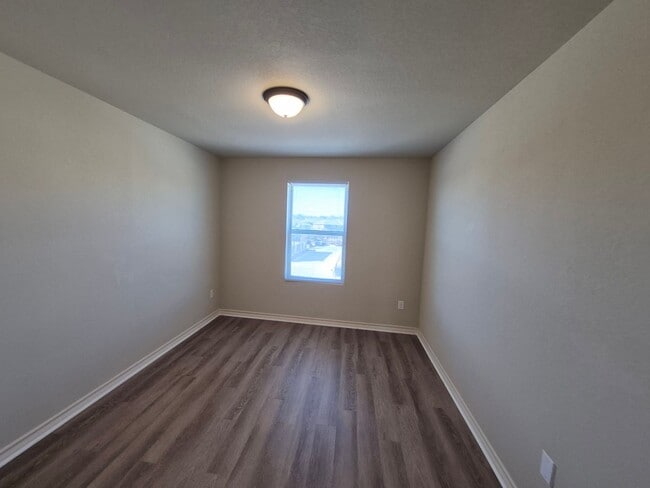 Building Photo - 6522 Marcel Wy