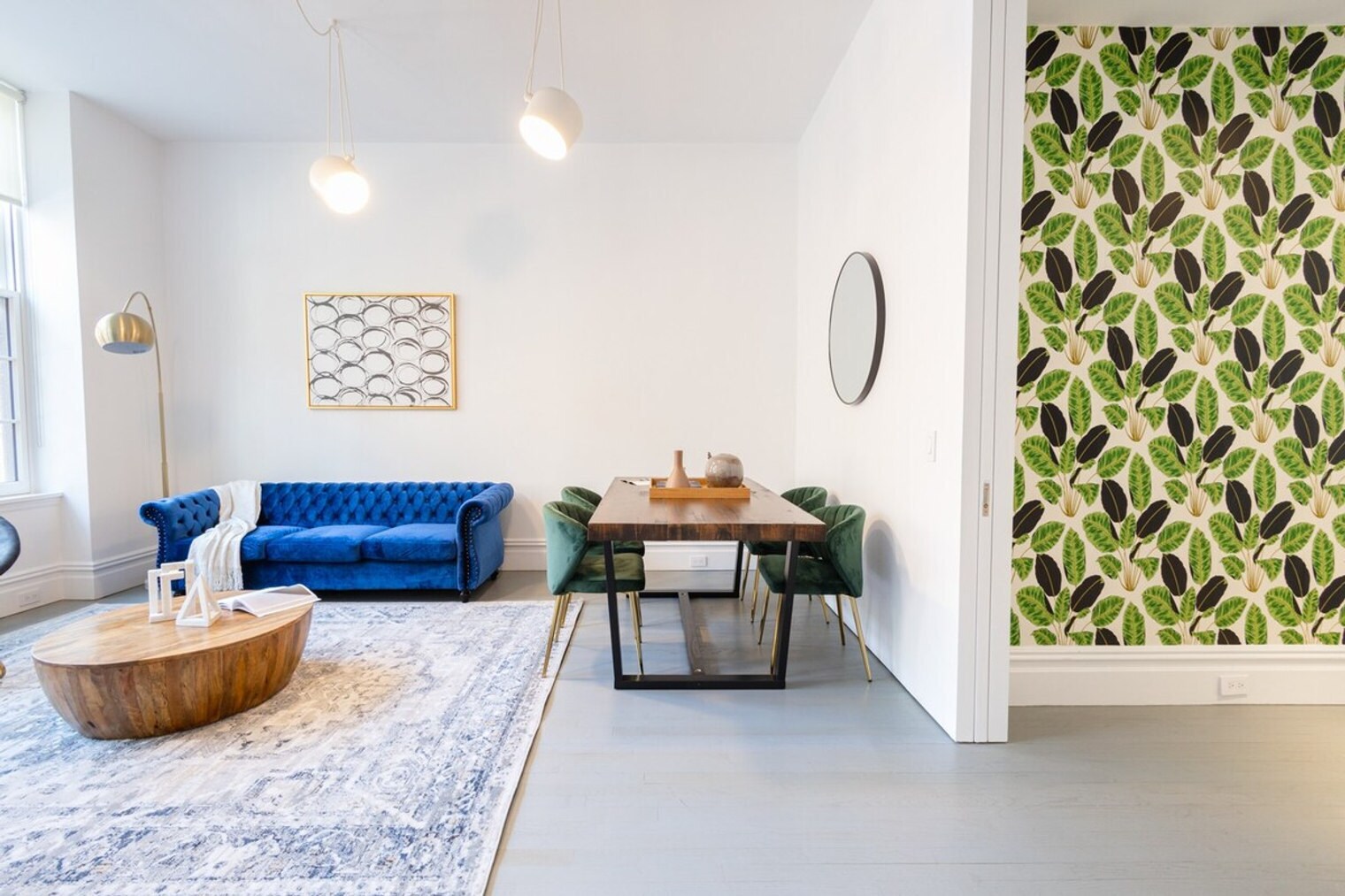 Building Photo - 112 E 10th St