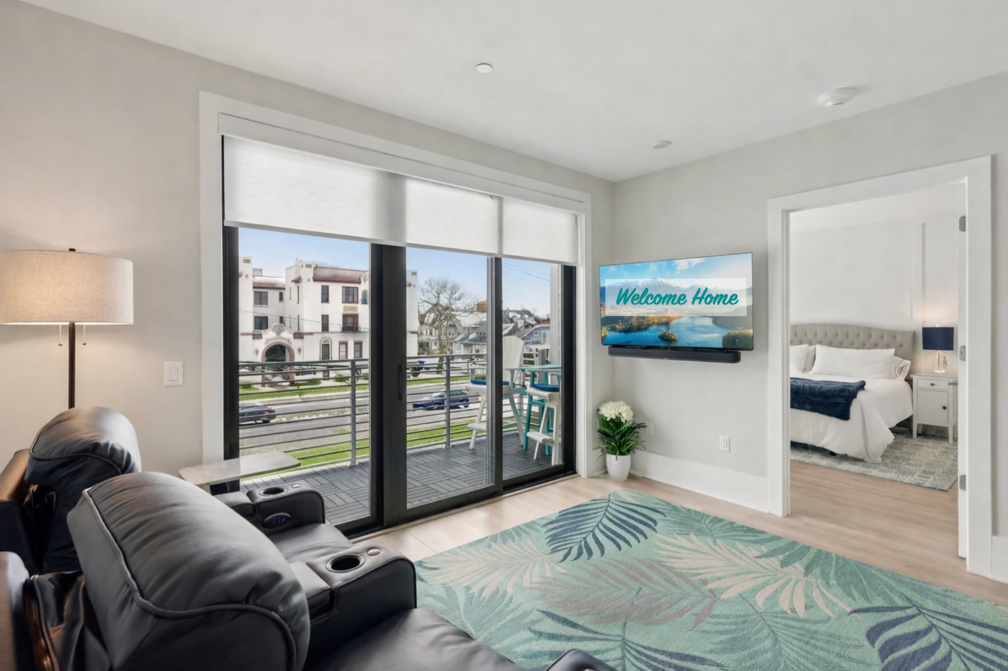 Building Photo - 215 2nd Ave