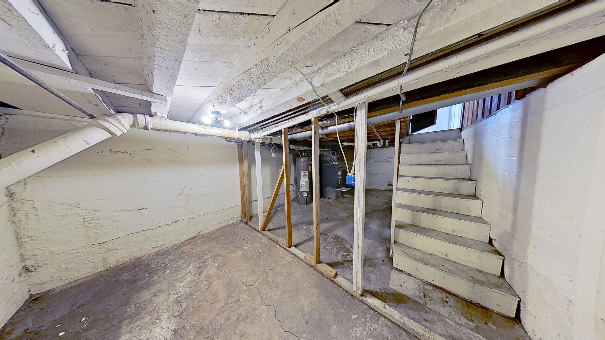 Building Photo - 1345 Chase St