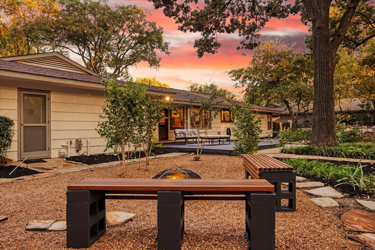 Building Photo - 524 N Wharton St