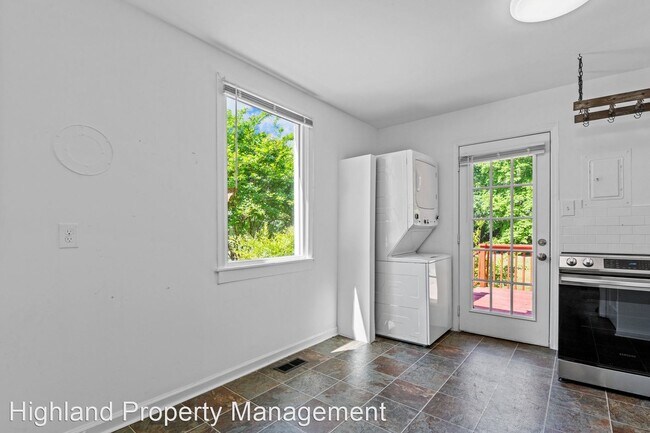 Building Photo - 2 br, 1 bath House - 1201 Brookside Dr.