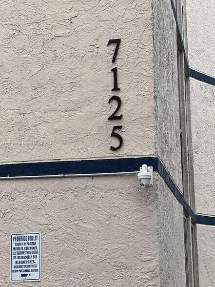 Building Photo - 7125 NW 186th St