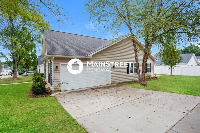 Building Photo - 3 Bedroom Pet-Friendly Home in HUNTERSVILL...