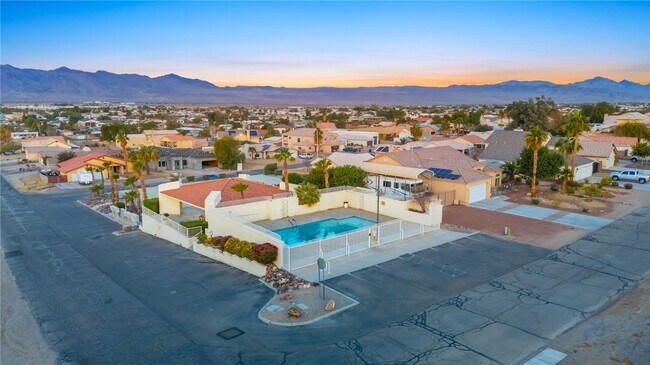 Building Photo - 5288 Tierra Linda Dr