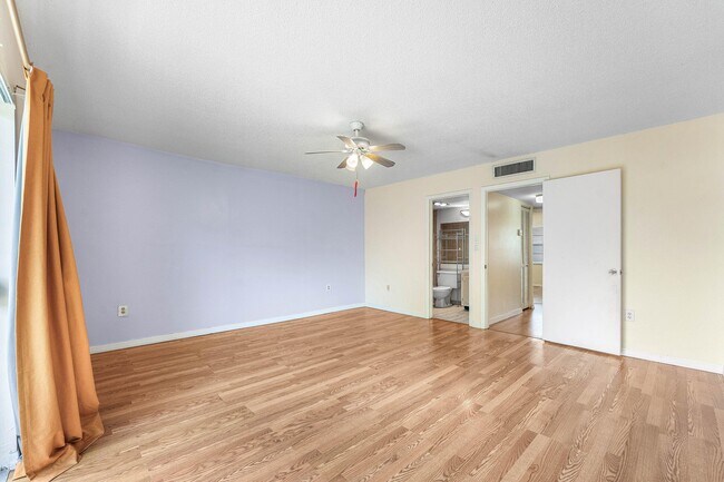 Building Photo - 9050 NW 28th St