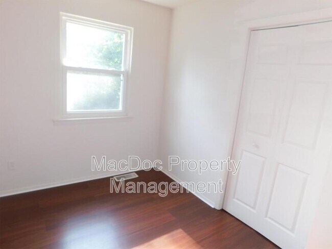 Building Photo - 619 Anvil Rd