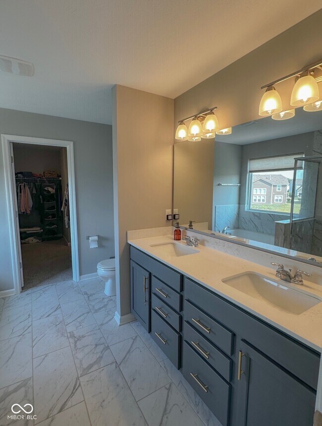 Building Photo - 6773 Highland Way