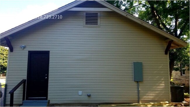 Building Photo - 415 E Oklahoma St
