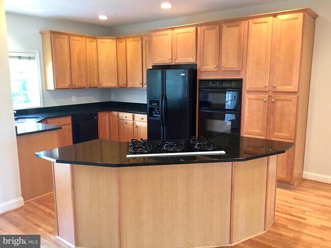 Building Photo - 25802 Turlough Terrace