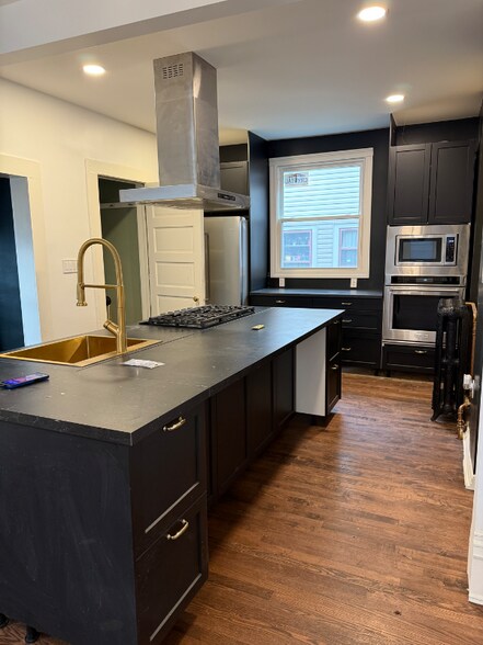 Building Photo - 2845 N Maryland Ave